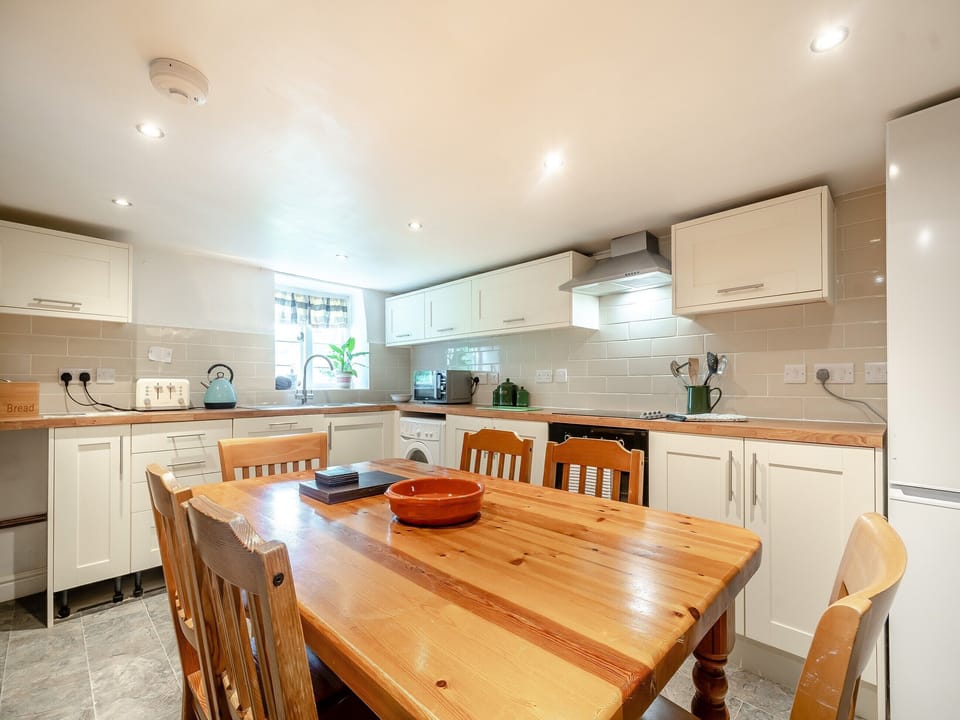 Kitchen/diner | Billow Farm Annexe, Breadstone, Vale of Berkeley