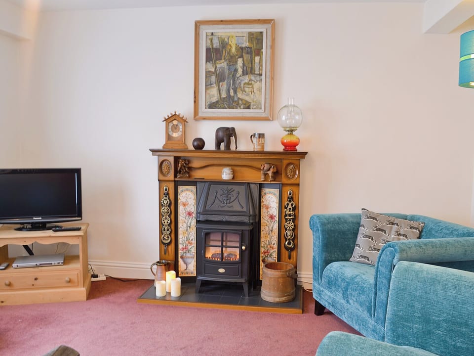 Living room/dining room | Bert&rsquo;s Cottage, Fordingbridge