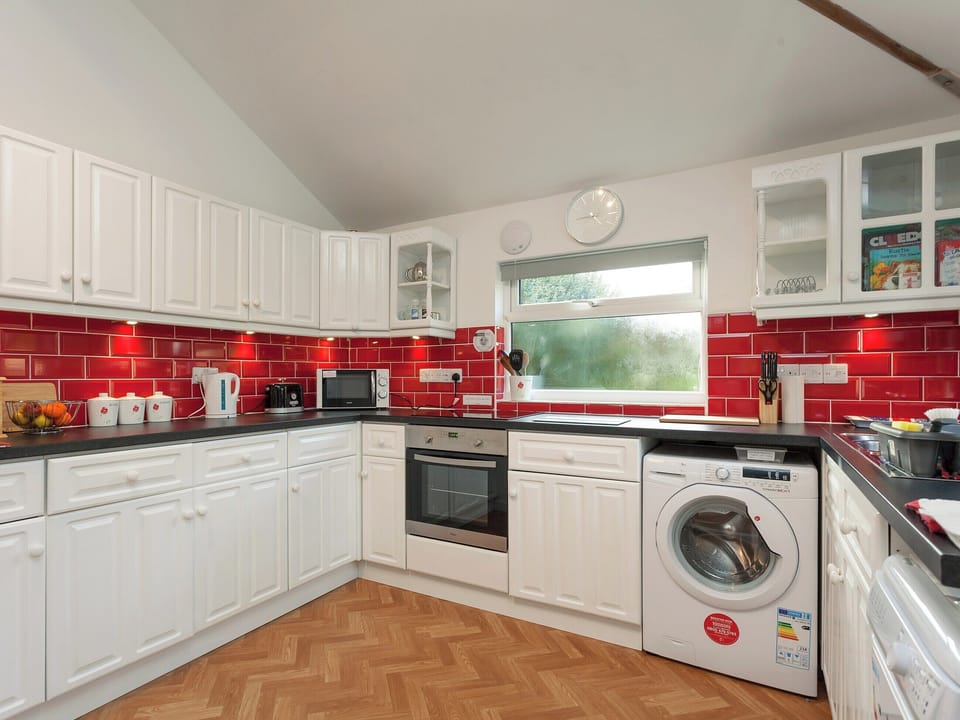 Welcoming kitchen | Swallows&rsquo; Nest, Wool, near Wareham