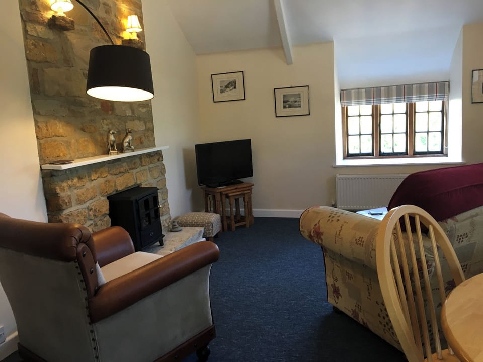 Living room/dining room | Millstones, Seatown, Chideock