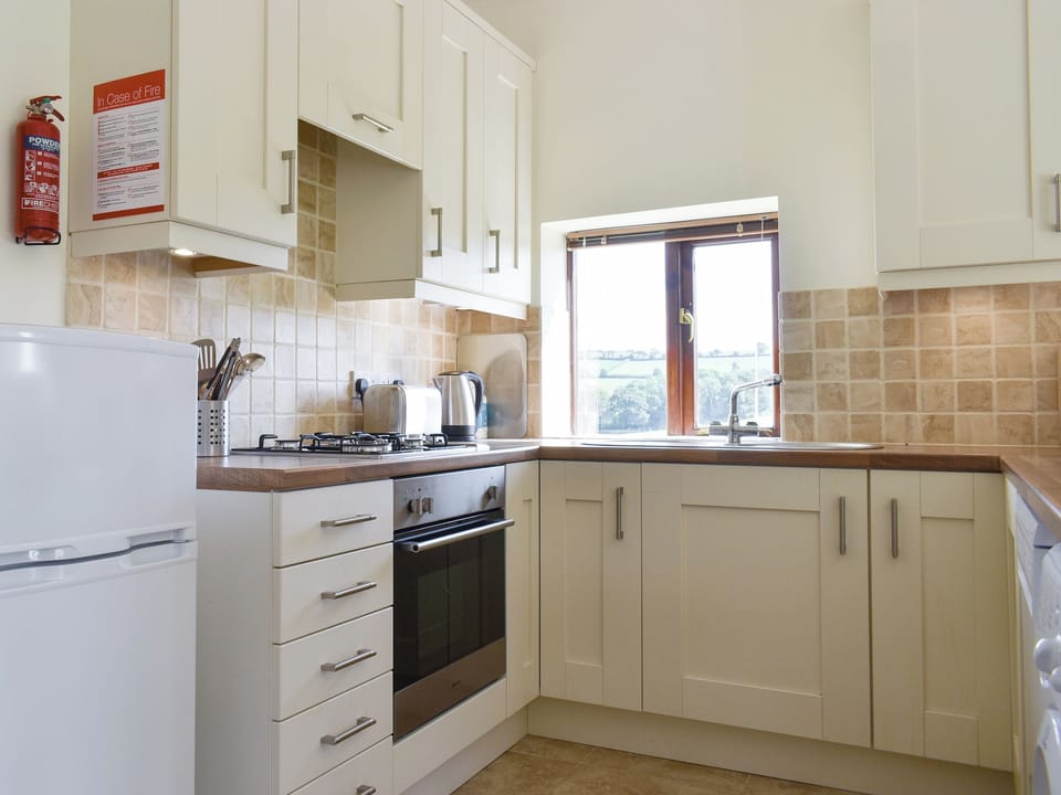 Fully appointed fitted kitchen | The Old Dairy, Thorncombe, near Broadwindsor