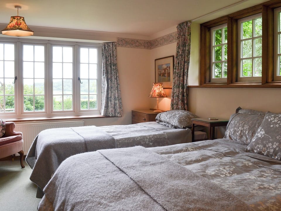 Cosy and inviting bedroom | Burrow Farm Garden Retreat - Gardener&rsquo;s Rest - Burrow Farm Gardens Retreat, Dalwood, near Axminster