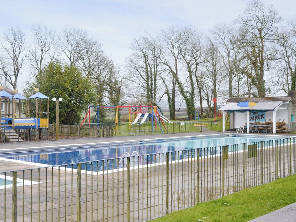 On-site swimming pool and children&rsquo;s play area | Newquay Holiday Villa, Newquay