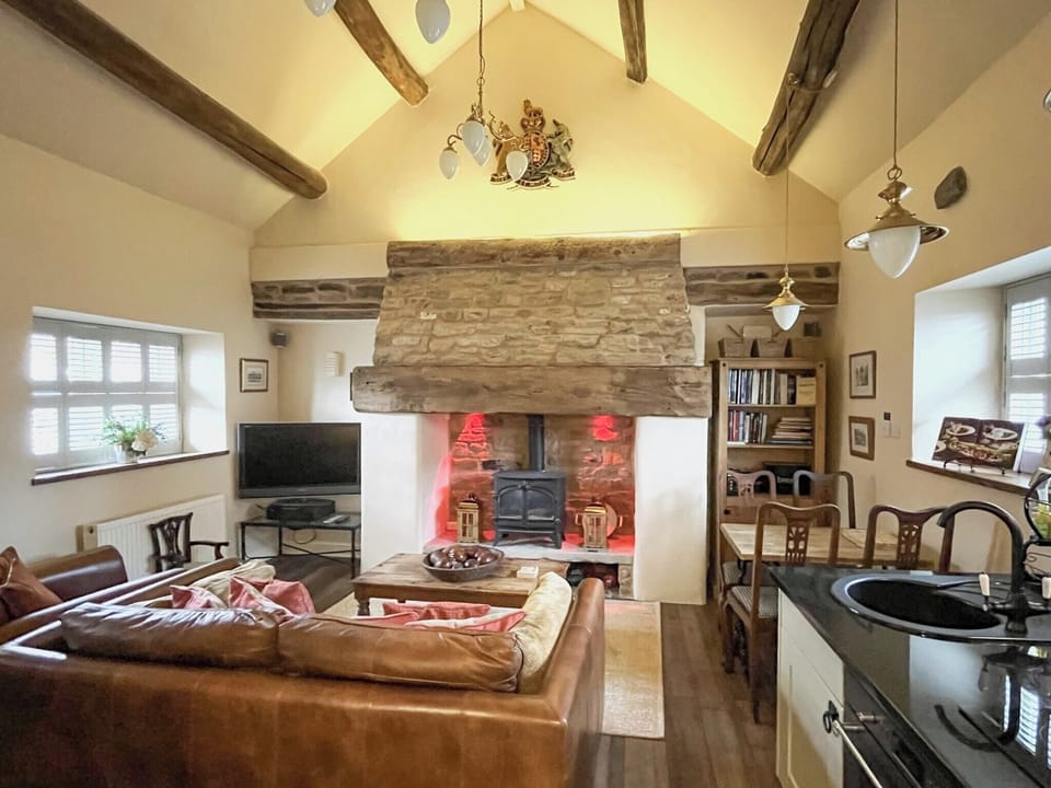 Open plan living space | The Barn at Woodland View, Barlow, near Chesterfield