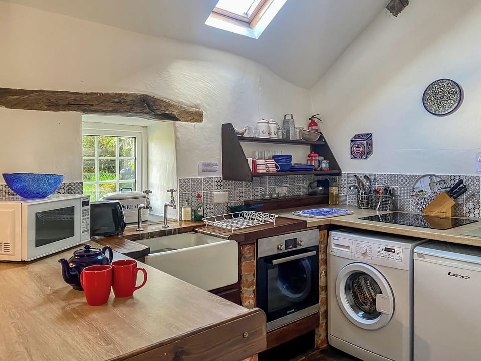 Well-appointed kitchen | Birkerthwaite Stable - Birkerthwaite Cottages, Eskdale