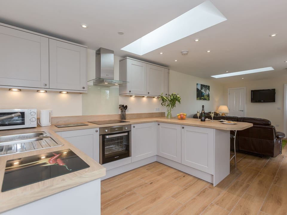 Well equipped kitchen | Sherwood Forest Lodge 1 - Sherwood Forest Lodges, Kings Clipstone, near Mansfield