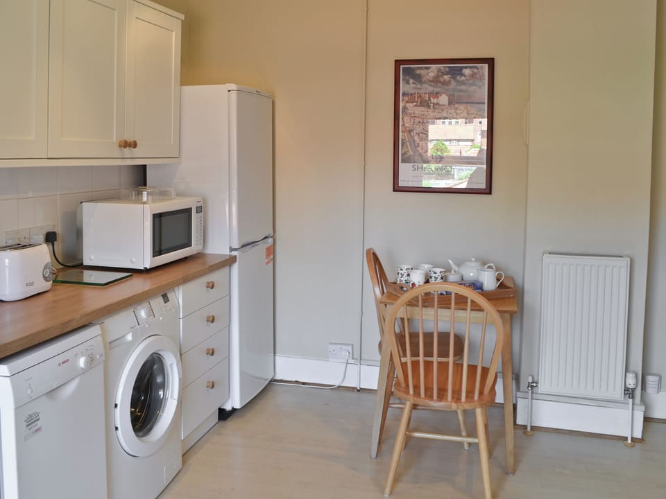 Kitchen and dining area | Seasands, Sheringham