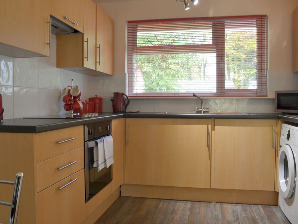 Kitchen | Seaton - Rosecraddoc Holiday Village, Liskeard