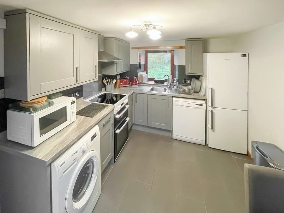 Kitchen/diner | Lochview, Glendale, Isle of Skye