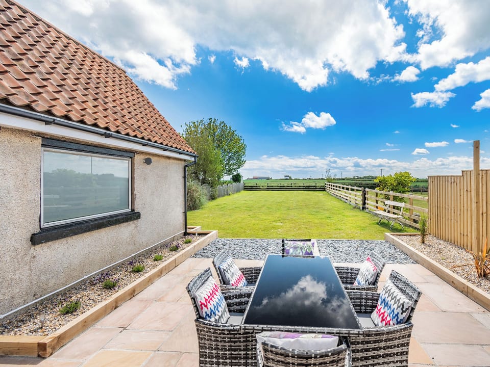 Sitting-out-area | Home Bay, Flamborough