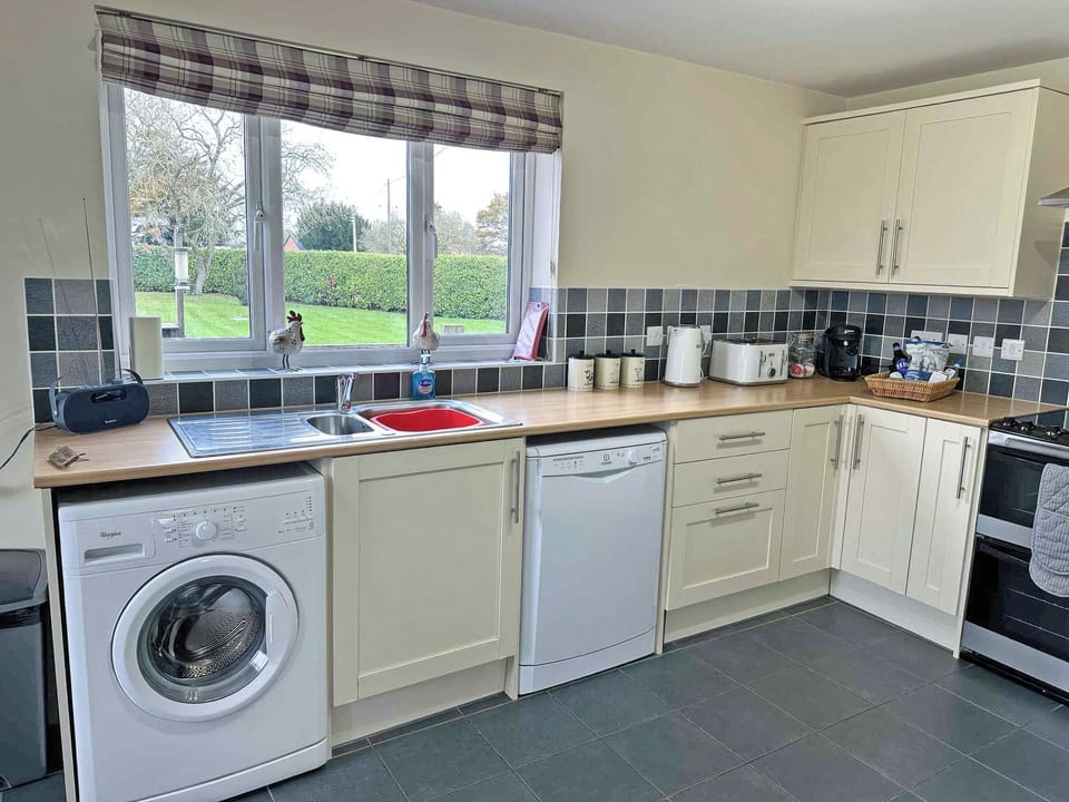 Kitchen | Acorn Cottage, Kingsland, near Leominster
