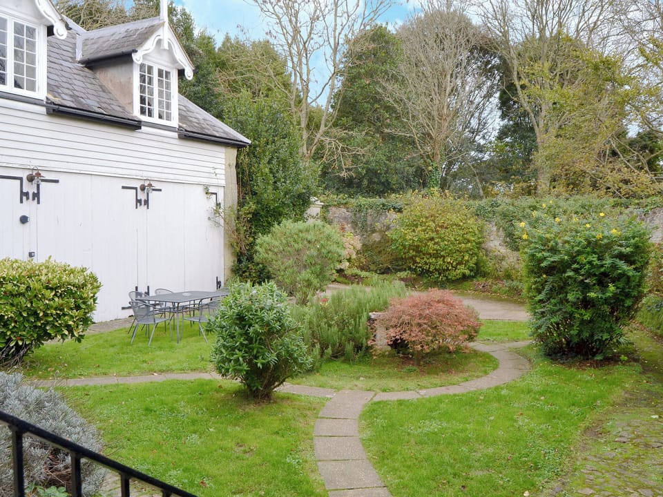 Attractive garden area | Westgate Cottage, St Lawrence, near Ventnor