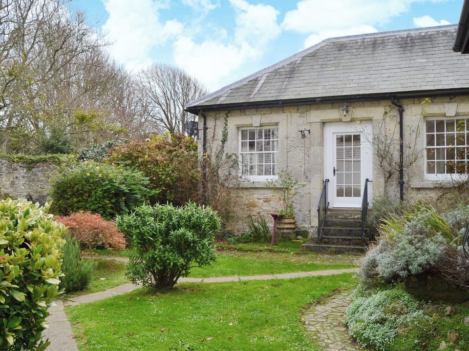 Attractive garden area | Westgate Cottage, St Lawrence, near Ventnor