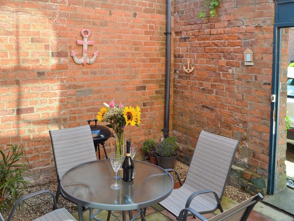 Sitting-out-area | Station House, Hornsea