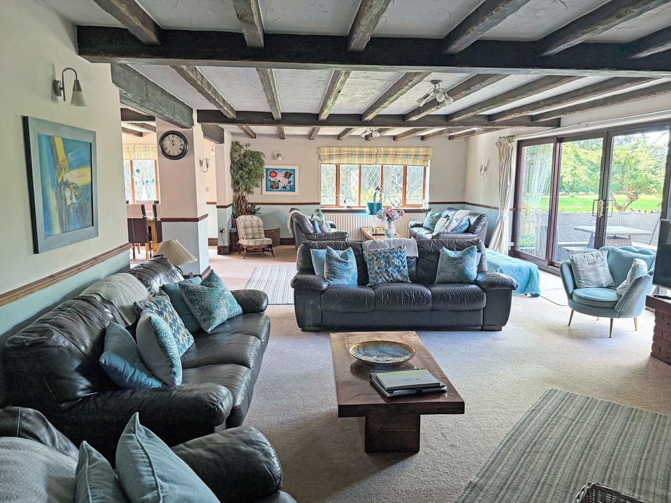 Main sitting room | Lambourne House - Ashtree Court, Skegness