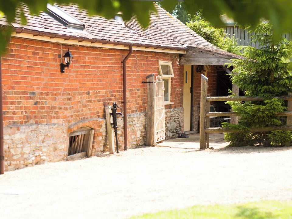 Exterior | Rye Court Cottage, Berrow, nr. Malvern