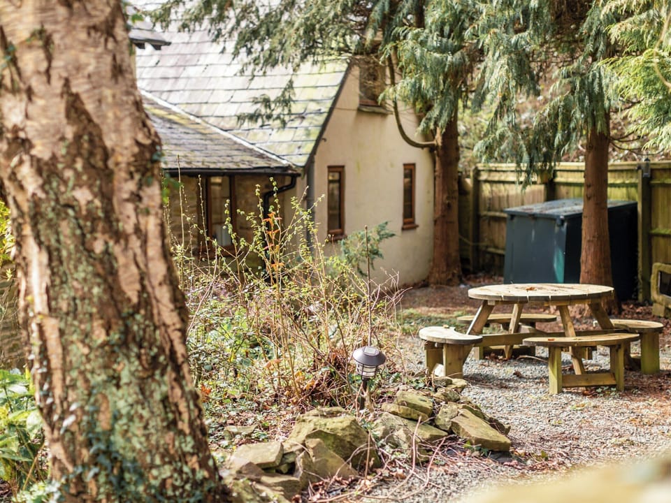 Single storey annexe holiday home | The Nook, Whitecroft, Forest of Dean