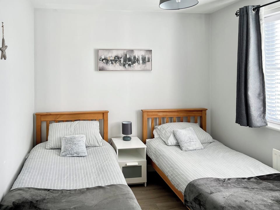 Twin bedroom | Wavecrest, Beadnell, near Seahouses