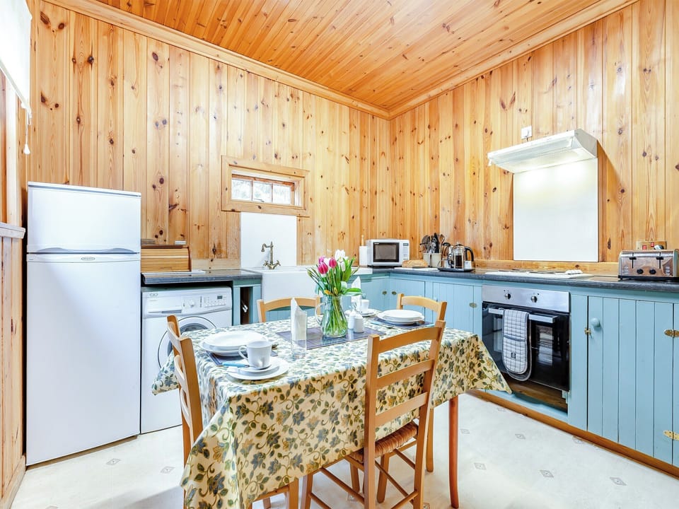 Kitchen/diner | Stuffers Cottage, Braemar