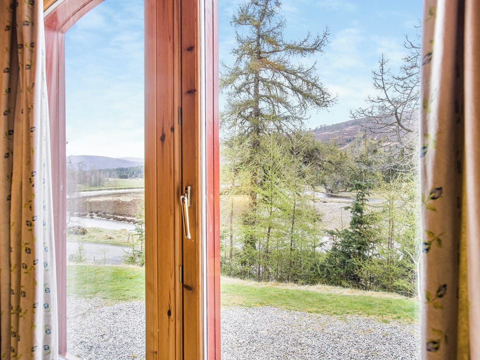 Double bedroom | Stuffers Cottage, Braemar