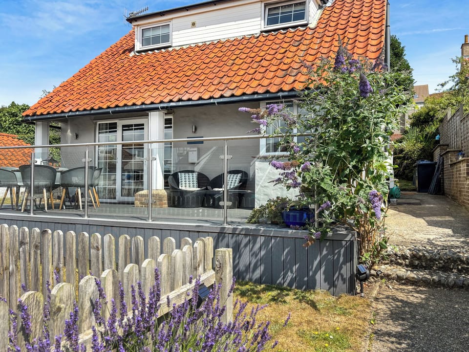 Lovely detached holiday home | Beach Haven, Sheringham