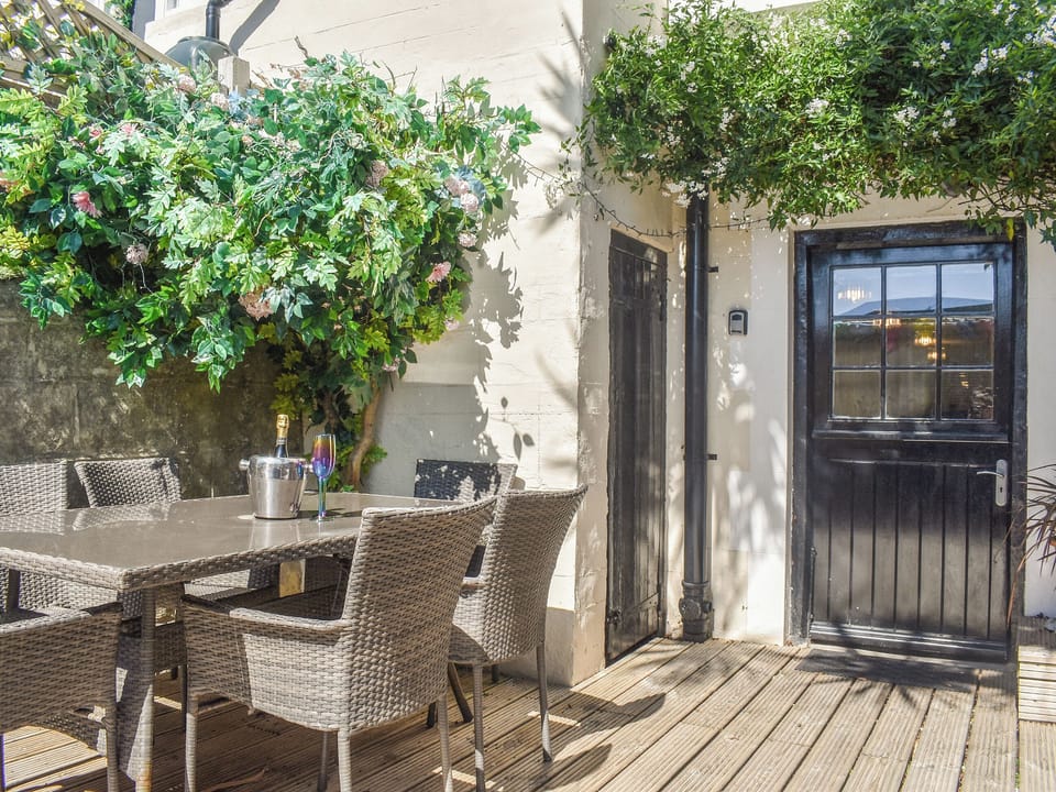 Outdoor area | Hill House Bakery, Ventnor