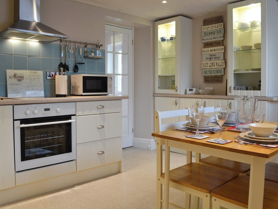 Kitchen/diner | The Cottage, Dulas, Anglesey