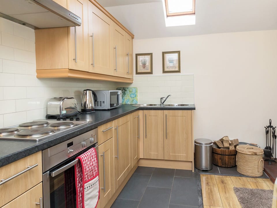 Delightful open plan living space | Bonnie&rsquo;s Bothy - Invertrossachs Estate Cottages, Invertrossachs, near Callander