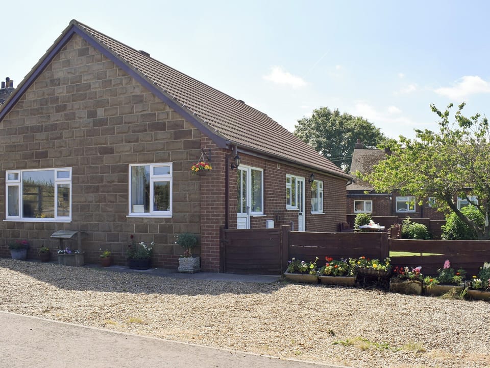 Attractive holiday home | Cherrytree Cottage, Loftus, Saltburn-by-the-Sea