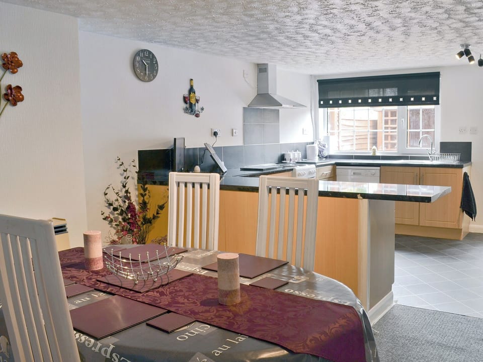 Spacious kitchen/ diner | Banovallum Cottage, Horncastle