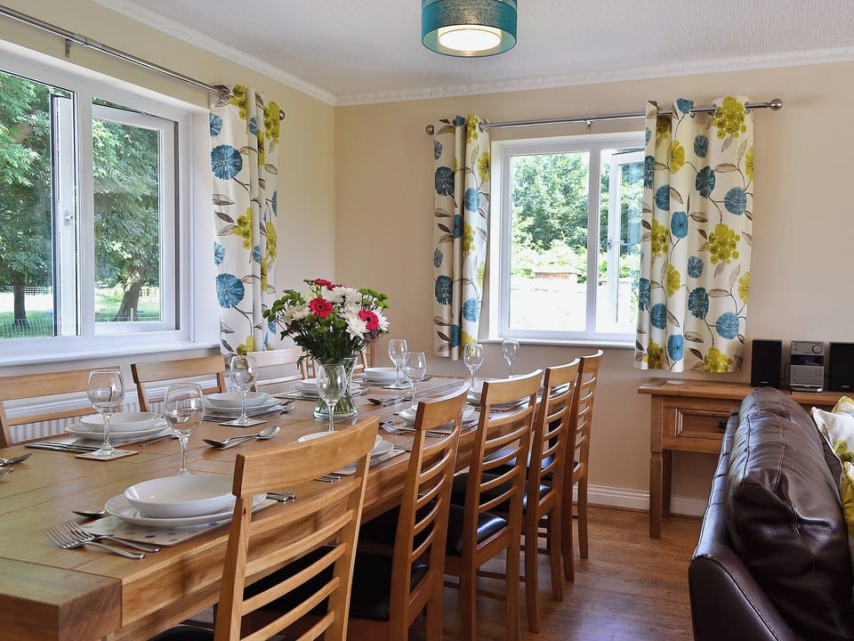 Living room/dining room | Baswick Steer, Brandesburton, nr. Hornsea