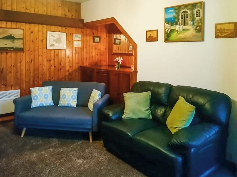 Living room/dining room | Shafto Cottage, Seahouses, near Bamburgh