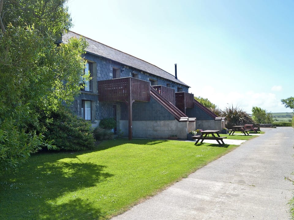 Lovely holiday home | Barn Cottage - Quinceborough Farm, Widemouth Bay, near Bude