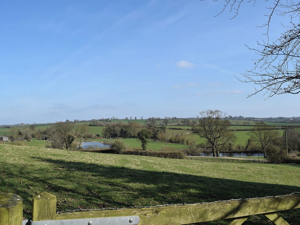 Views | Roundhill, near Chipping Warden