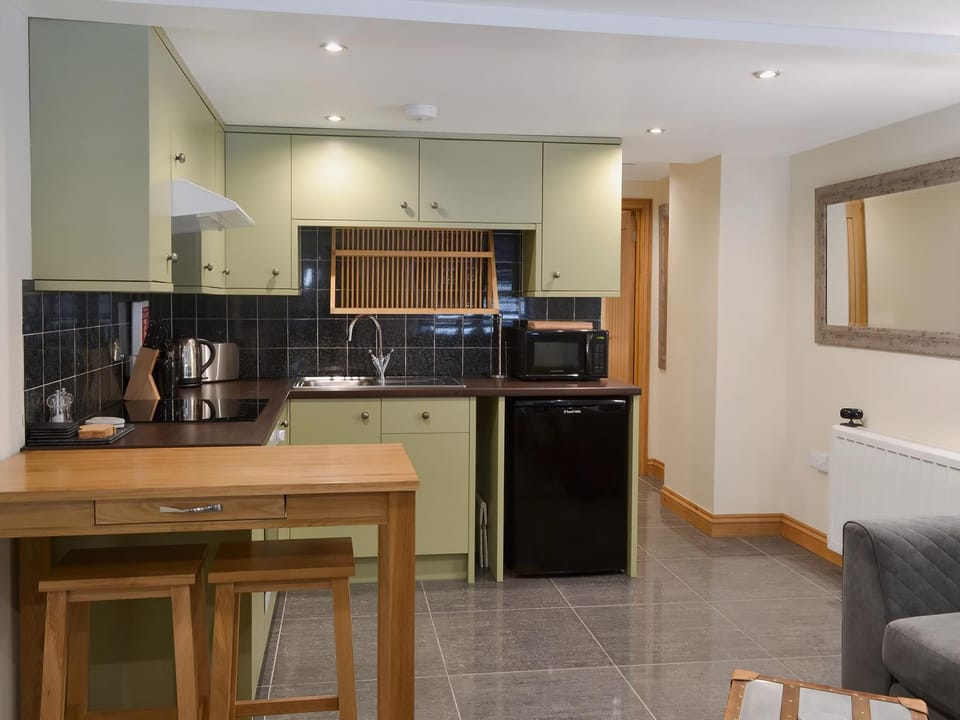 Open plan living/dining room/kitchen | Rockfish Cottage, Brixham