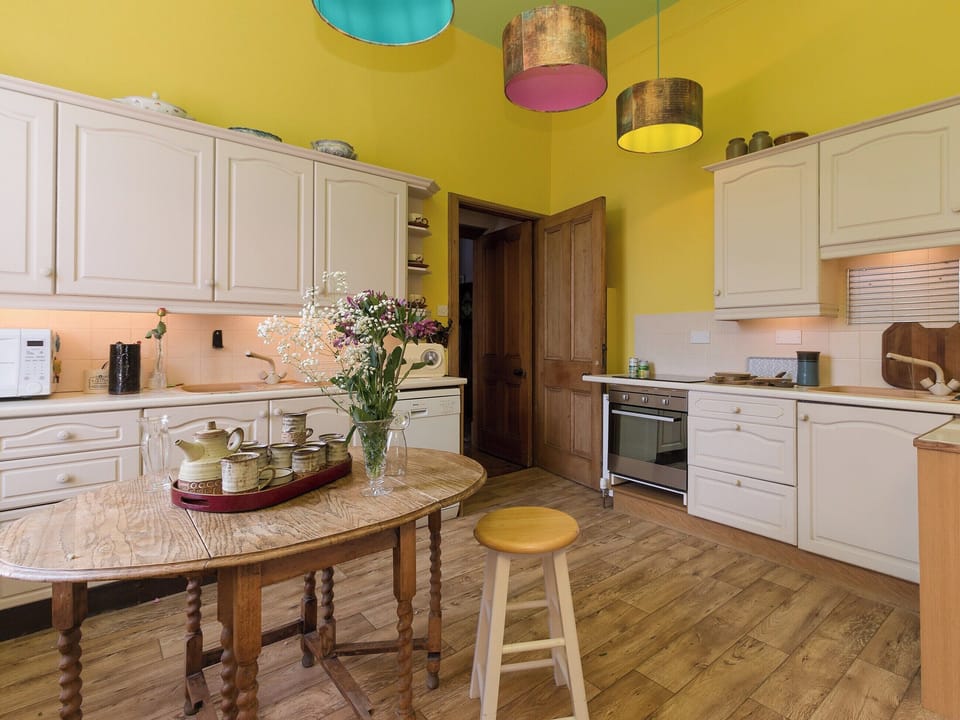 Kitchen with range cooker and dining area | Bentfield, Prestwick