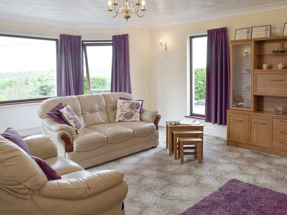 Spacious living room | Bryneirin, Bwlchyfadfa, Talgarreg