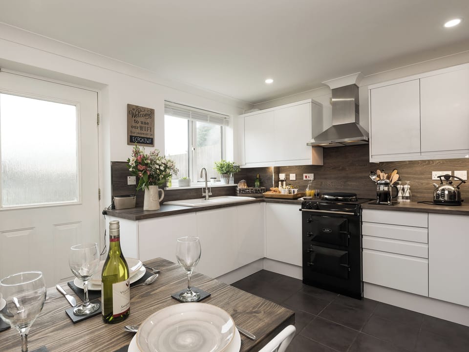 Kitchen with dining area | River Quay, Gorleston-on-Sea
