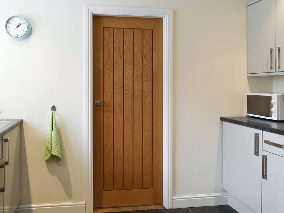 Well-equipped kitchen | Mews Cottage, Bridlington