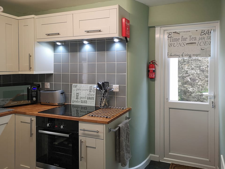 Kitchen | SeascapeSt Catherine&rsquo;s Court, Fowey