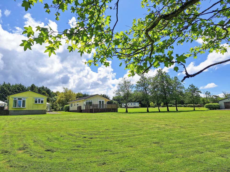 Exterior | Walnut - Thornbury Holiday Park, Woodacott, near Holsworthy