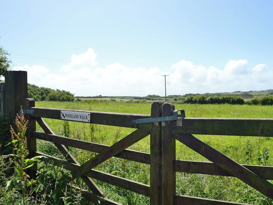 For the keen walker | Barn Cottage, Goose Cottage - Quinceborough Farm, Widemouth Bay, near Bude