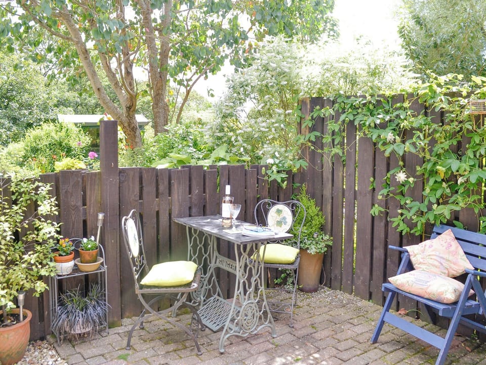Peaceful patio area | The Figgery, Bittaford, near Ivybridge