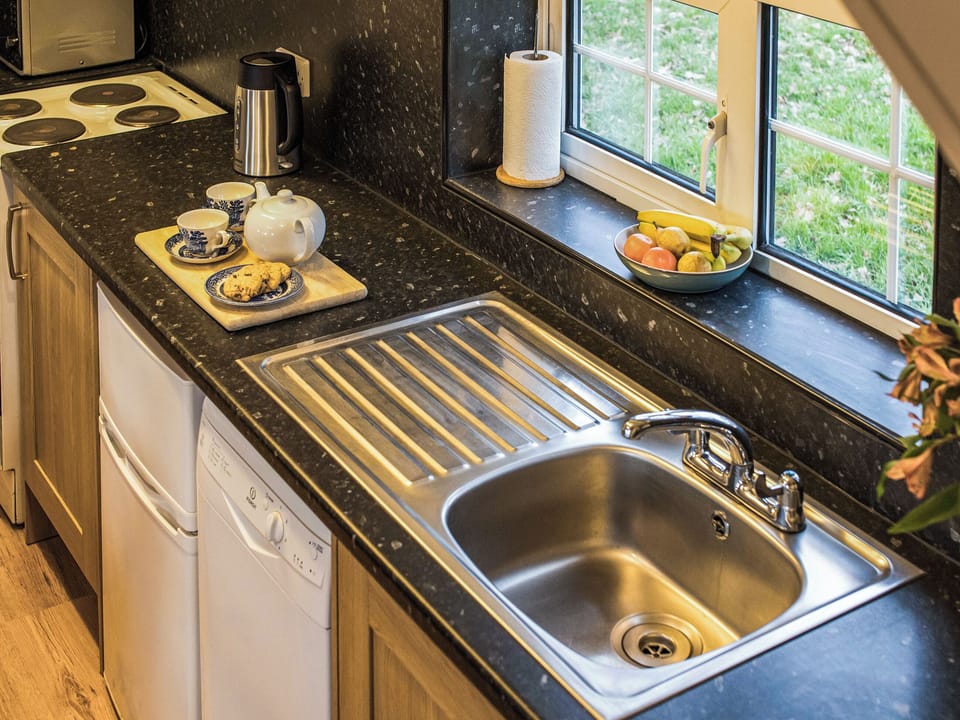 Stylish kitchen with all appliances | Yarlington Mill - The Old Kennels Holidays, Ledbury