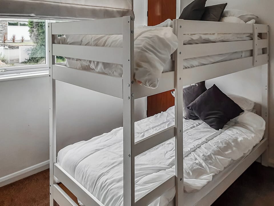Bunk bedroom | Valley Truckle Bungalow, Valley Truckle, near Tintagel