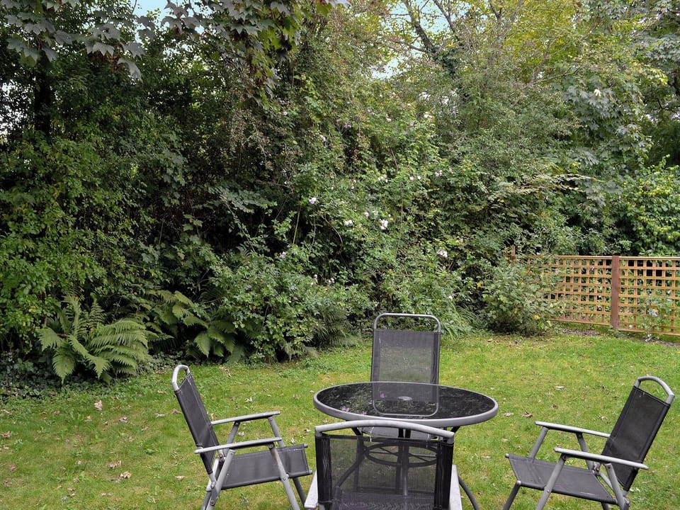 Sitting-out-area | Every - Trescobel Cottages, St Kew, near Port Isaac