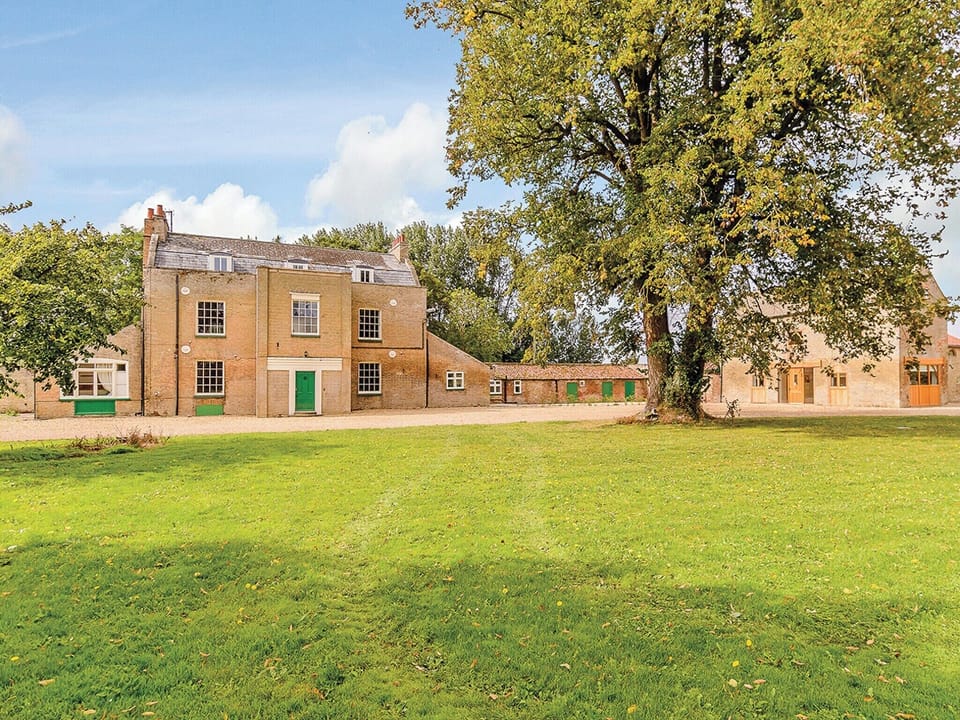 Outstanding holiday home | Lode Hall, Three Holes, near Downham Market