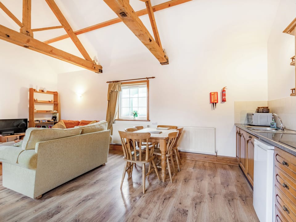 Open plan living space | Leedale Cottage, Saltmarshe, near Howden