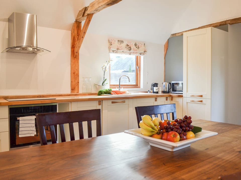 Lovely large dining table | Chiddock Cottage - Midgham Farm, Ringwood