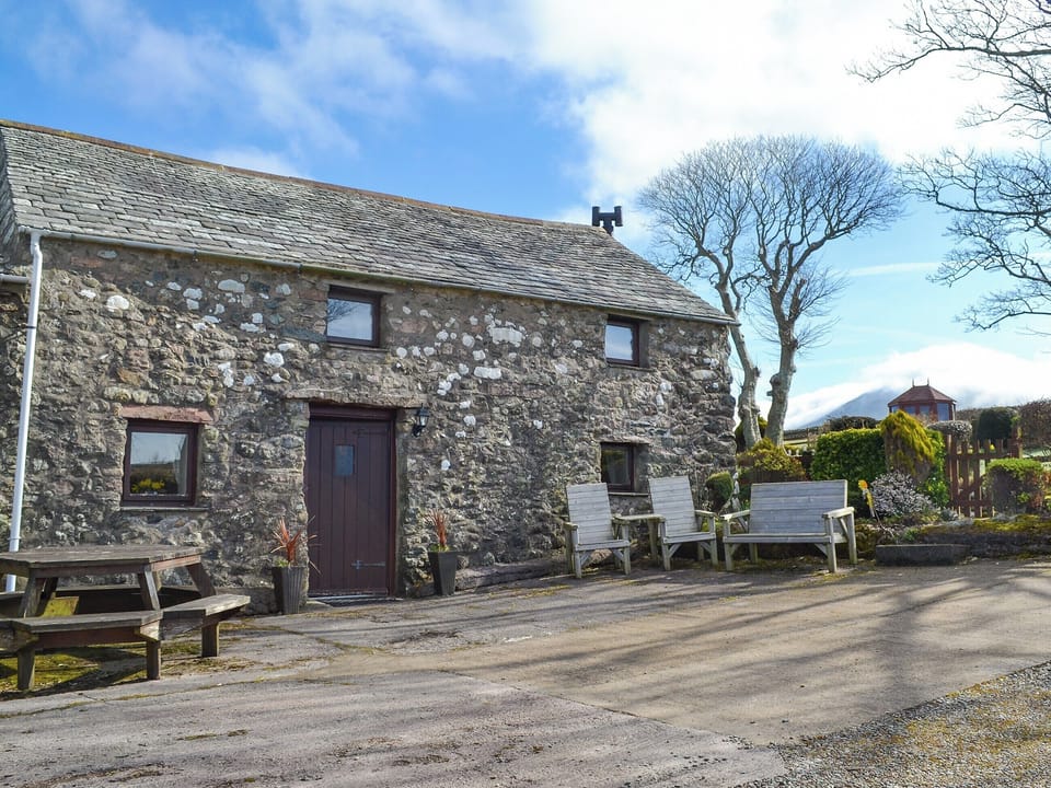 Charming holiday accommodation | Stonefold Cottage, Waberthwaite, near Ravenglass